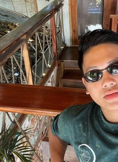 Addie - Male escort in Manila Photo 9 of 10