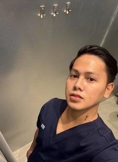 Addie - Male escort in Manila Photo 10 of 10