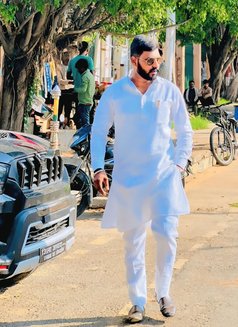 Addy - Male escort in Lucknow Photo 4 of 4