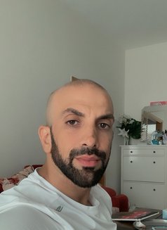 Addy - Male escort in Dubai Photo 7 of 7