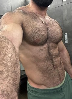 Addy - Male escort in Dubai Photo 3 of 4