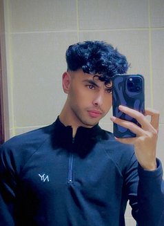 Adel Arabe - Male escort in Riyadh Photo 1 of 5