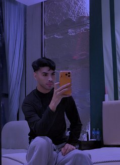 Adel Arabe - Male escort in Riyadh Photo 3 of 5