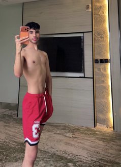 Adel Arabe - Acompañantes masculino in Riyadh Photo 11 of 12