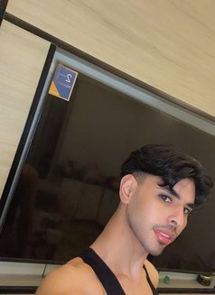 Adel Arabe - Acompañantes masculino in Khobar Photo 8 of 20