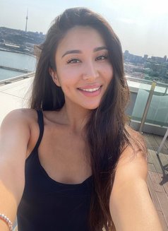 Adel - escort in Bangkok Photo 7 of 12