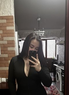 Adel - escort in Bangkok Photo 5 of 8