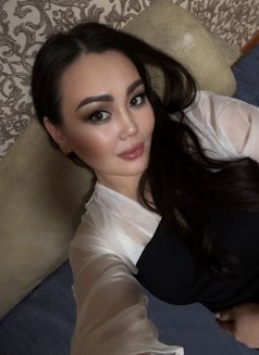 Adel - escort in Bangkok Photo 6 of 8