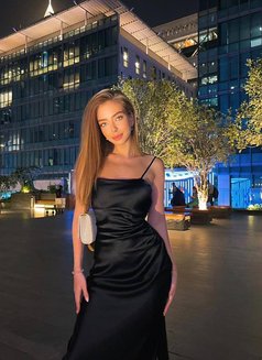 Adel - escort in London Photo 2 of 6