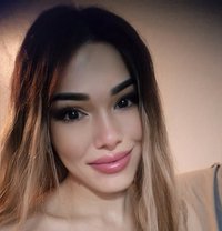 Adela - puta in Bangkok