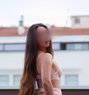 Adela - puta in Barcelona Photo 1 of 8