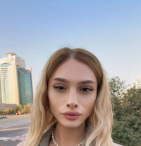 Adelia - Transsexual escort in Dubai