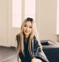 Adelia Lust - puta in Hong Kong Photo 1 of 6