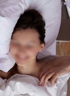 Adelina Filou - Masajista in Bucharest Photo 2 of 8