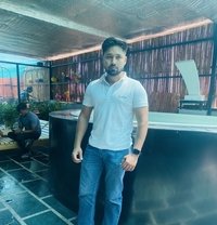 Adesh Parashar - masseur in New Delhi