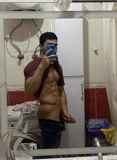 Adham Salah - masseur in Cairo Photo 2 of 5