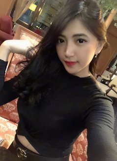 Adhe Yuliana - escort in Jakarta Photo 5 of 5