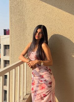 Adhithi - escort in Thiruvananthapuram Photo 2 of 3