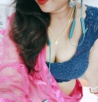 🦋𝘔adhuu🦋Bengali Housewife 4r Cam Show - escort in New Delhi Photo 12 of 12