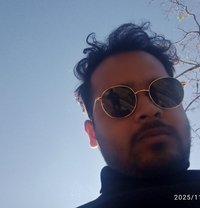 Adi 97 - Acompañantes masculino in Kolkata