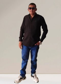 Adi - Acompañantes masculino in Ahmedabad Photo 4 of 5
