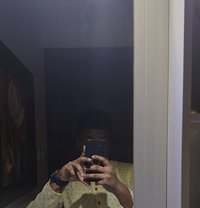 Adi - Acompañantes masculino in Ahmedabad