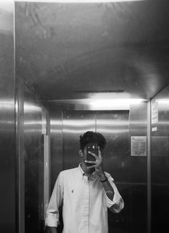 Adiii - Male escort in Ahmedabad Photo 1 of 1