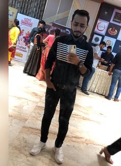 Adil - Male escort in Kolkata Photo 2 of 3