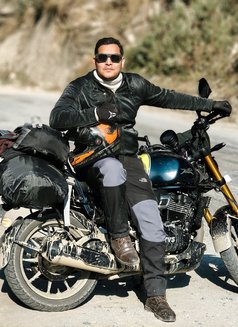 Dream' boy - Male escort in New Delhi Photo 5 of 6