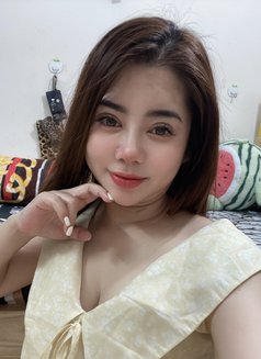 Adina Hà Nội - dominatrix in Hanoi Photo 6 of 23