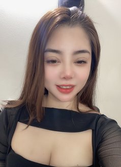 Adina Hà Nội - dominatrix in Hanoi Photo 10 of 23