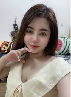 Adina Hà Nội - dominatrix in Hanoi Photo 18 of 23