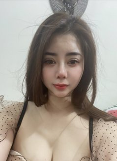 Adina Hà Nội - dominatrix in Hanoi Photo 22 of 23