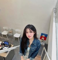 Adinda - puta in Jakarta