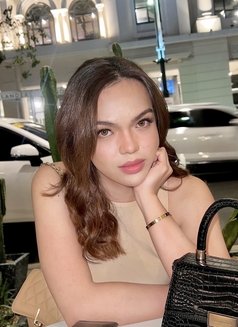 TOP/BOTTOM LADYBOY WITH BIG TOOL! - Transsexual escort in Makati City Photo 6 of 7