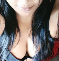 Aditi(no cam only real meet) - puta in Bangalore Photo 9 of 9