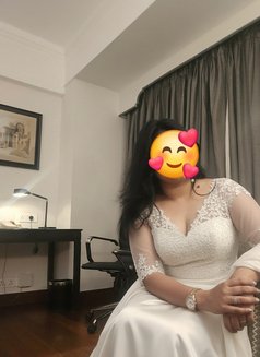 Aditi Anal Queen ‍M.R Topper - puta in New Delhi Photo 8 of 8