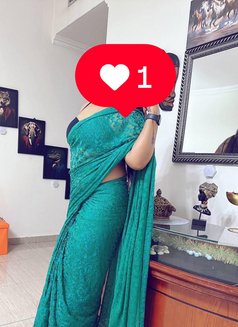 Aditi bhatia - escort in New Delhi Photo 19 of 24