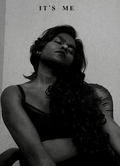 Aditi Chaudhary - Transsexual escort in New Delhi Photo 9 of 9