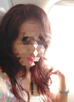 ꧁Aditi꧂ Independent Girl Only OutCaLL - puta in Mumbai Photo 8 of 13
