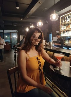 ꧁Aditi꧂ Independent Girl Only OutCaLL - puta in Mumbai Photo 11 of 13