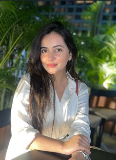 Aditi - escort in Chennai Photo 2 of 4