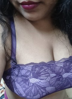Aditi - escort in Hyderabad Photo 2 of 10