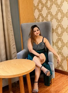 Aditi - escort in Jaipur Photo 2 of 5