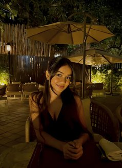Aditi - escort in Kochi Photo 1 of 3