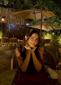 Aditi - escort in Kochi Photo 2 of 3