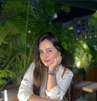 AALYA R - escort in Maldives