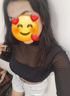 Aditi, young west Delhi girl - escort in New Delhi Photo 2 of 4