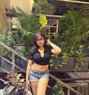 Pallavi R - puta in Noida Photo 1 of 1