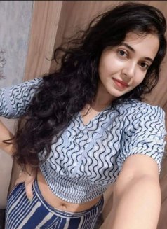 Aditi - escort in Surat Photo 1 of 3